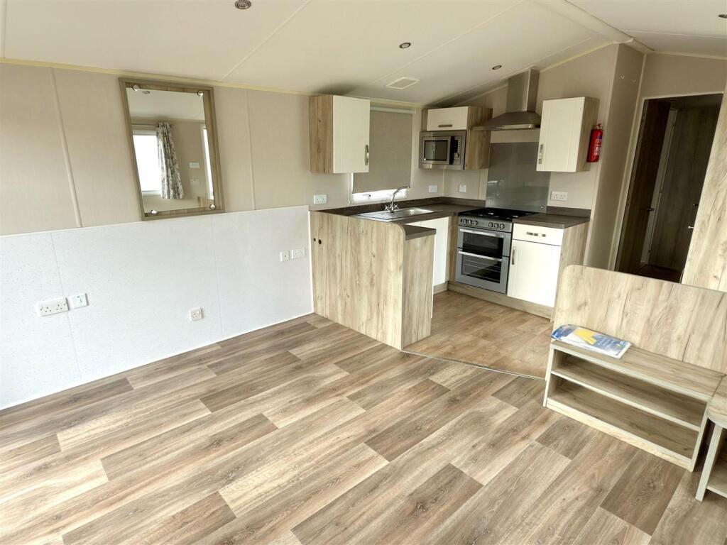 Lounge Kitchen Area.jpg