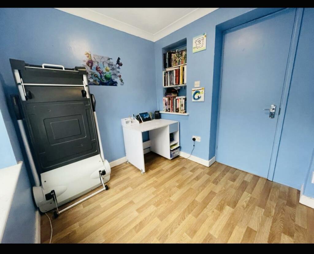 Office/Bedroom 4