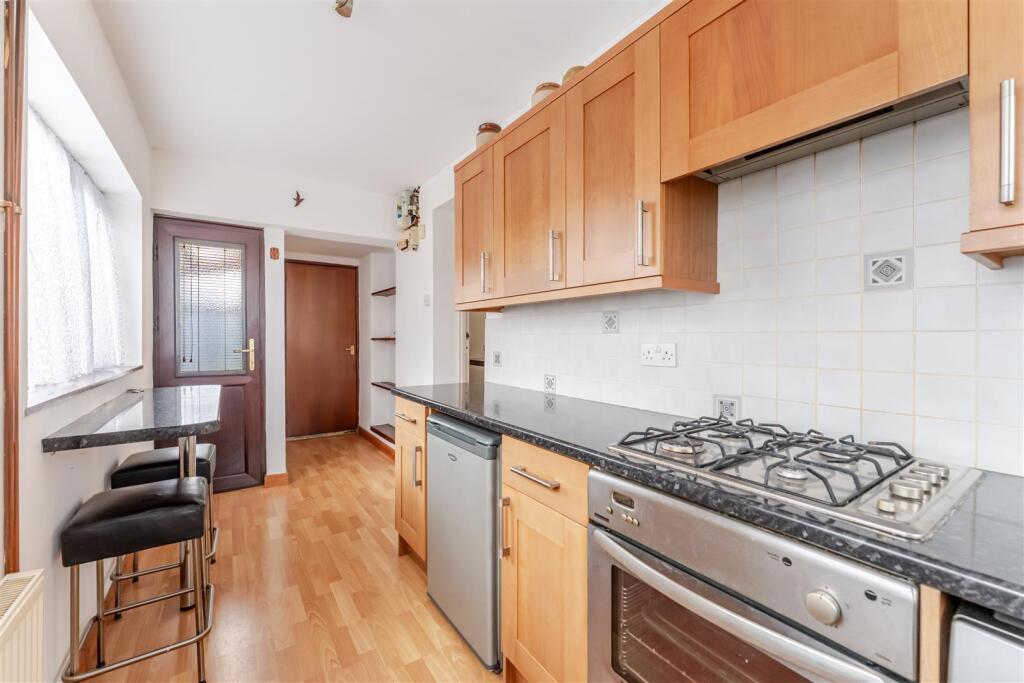 7 Millier Road, Cleeve, BS49 4NL 29.jpg