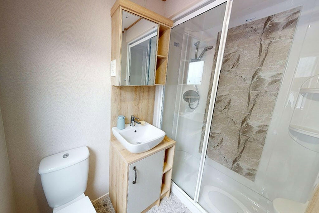 En-Suite Shower R...