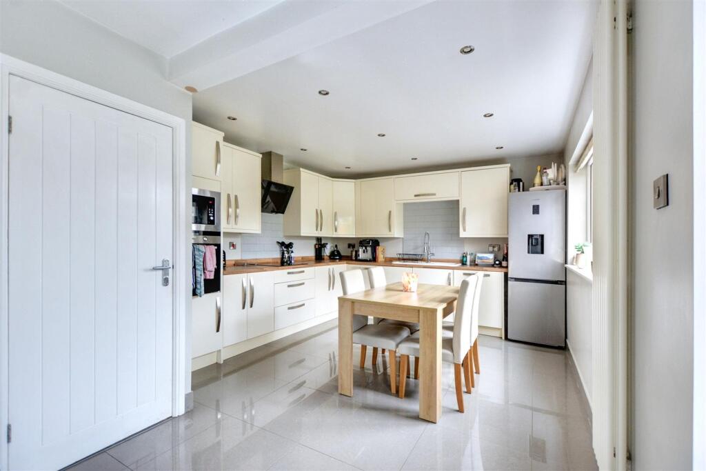 Kitchen Diner_1.jpeg