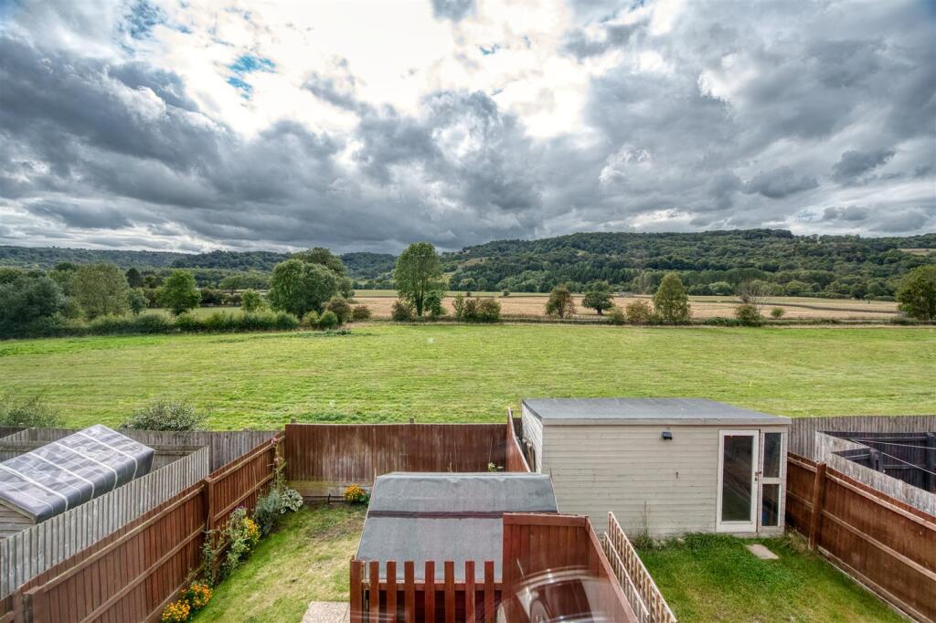 Saxton Mee 4 Olympian Way 0001.jpg