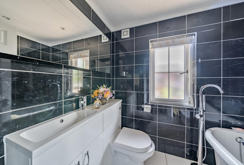 1332193-15-688a67...