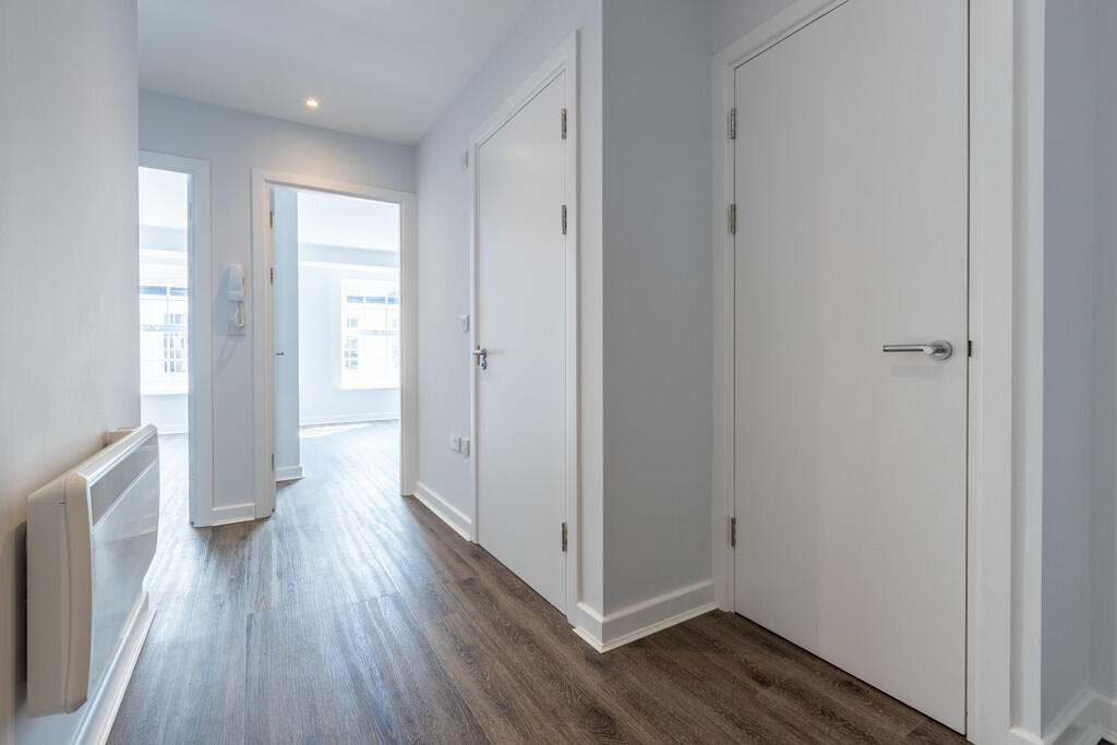 Apt 2 Entrance Ha...