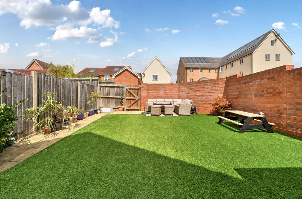 1313339-13-685be3...