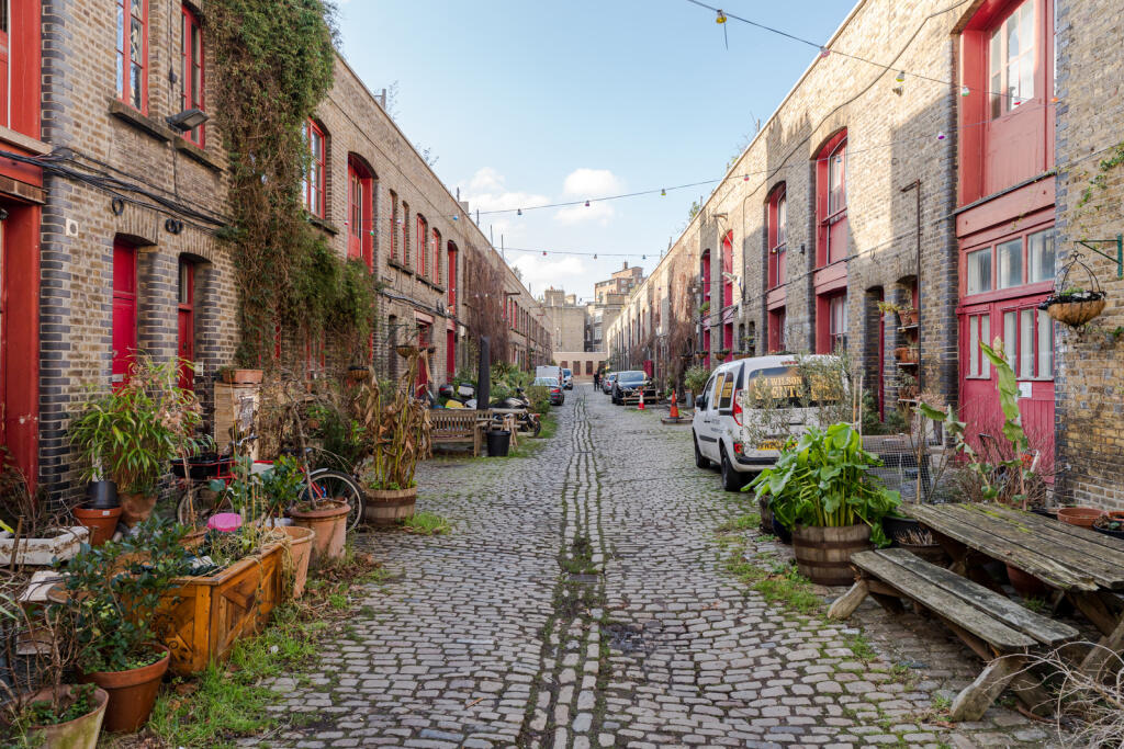 258368 - 104 Crampton Street-44.jpg