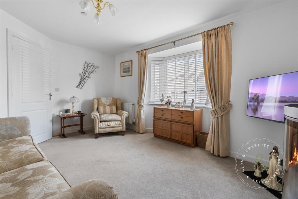 Int, Heol Bennett, Hern Crabtree (3).jpg