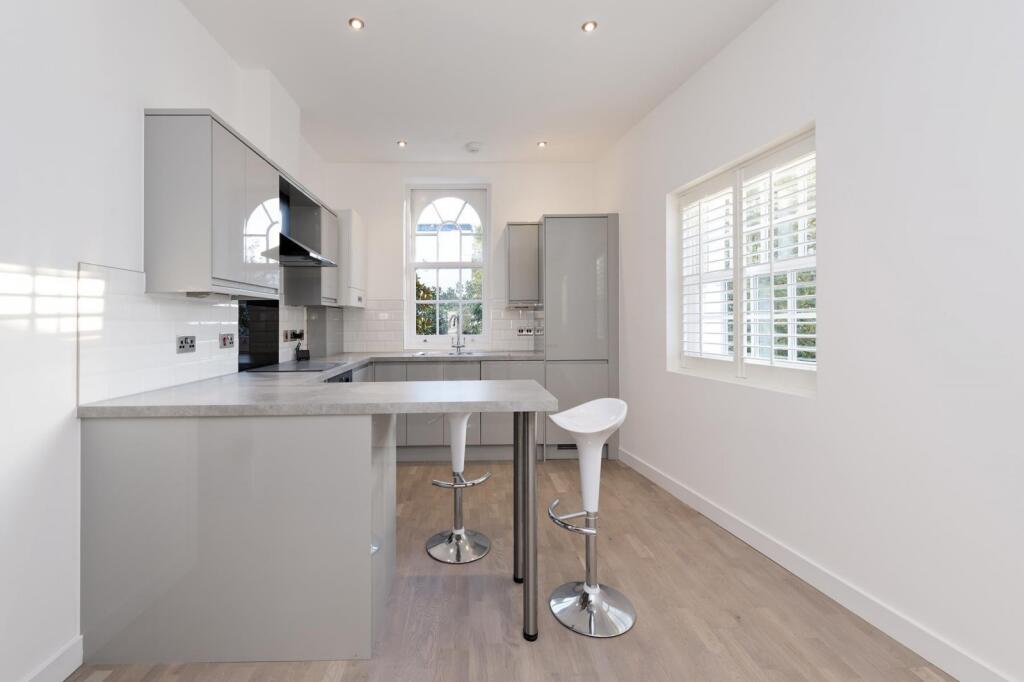 Kitchen/Reception Ro