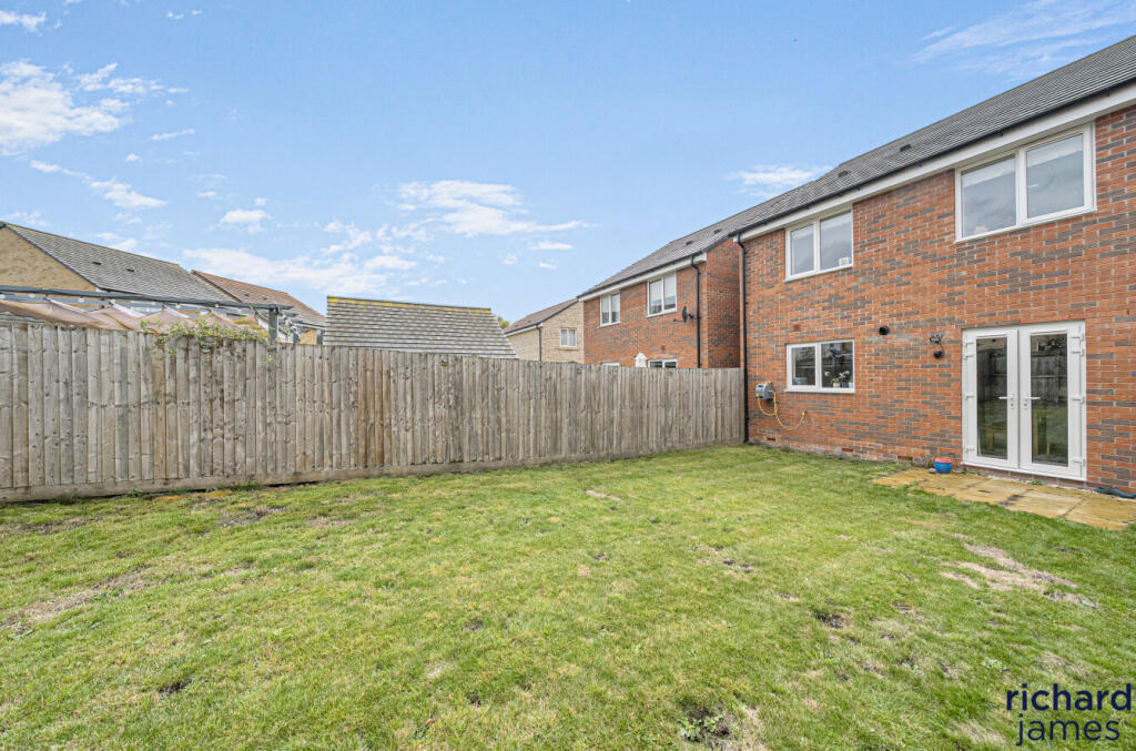 56883d38eaa74c1d883fe5dc71ac7611