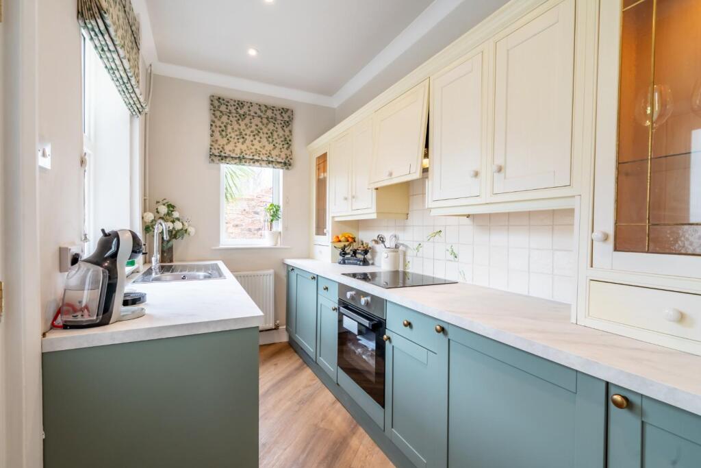 cleveland street-14.jpg