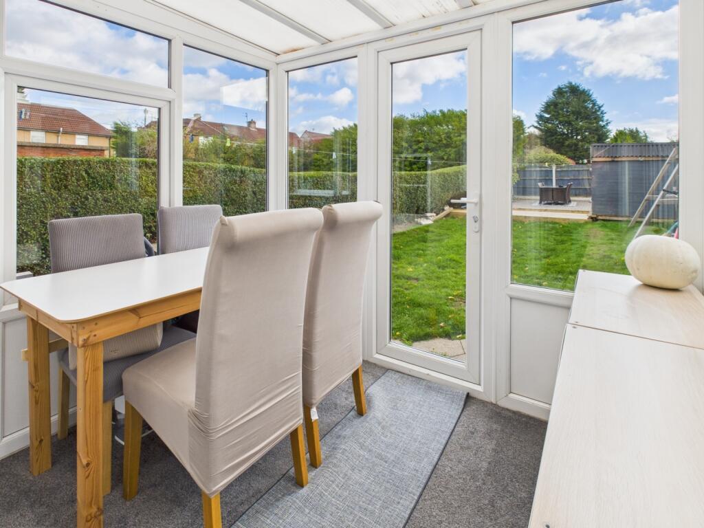 CAM04233G0-PR0039-STILL002