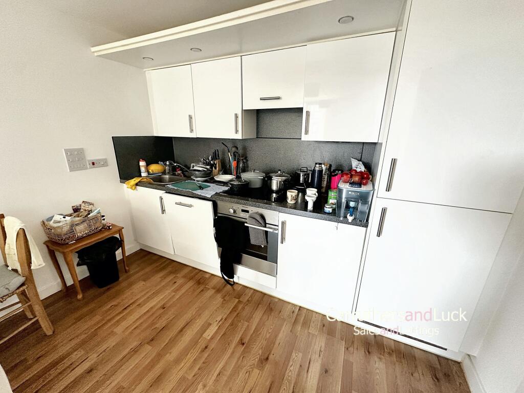 Open Plan Lounge / Kitchen