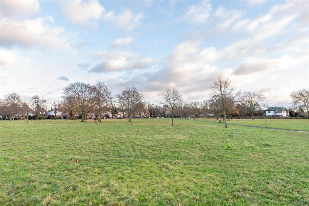 Cambridge Park E11