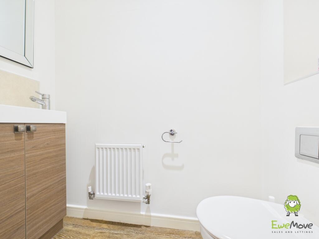 EweMove Estate Agents Basingstoke - The Coach Road