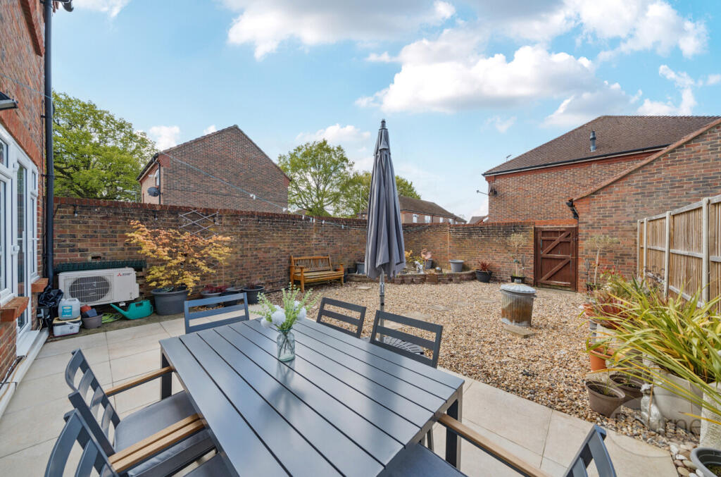 6f37017c-f2bc-4d8...