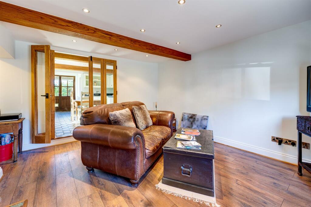 74 Main Street, Thornton