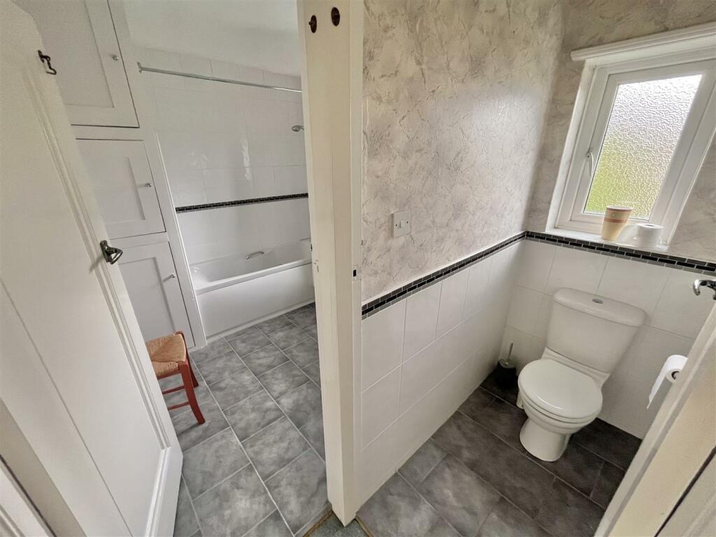 Seperate WC.jpg