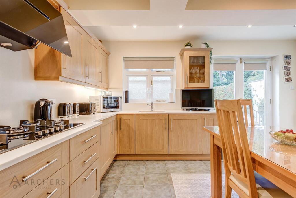 92WestbourneRoad(Interior)-11.jpg