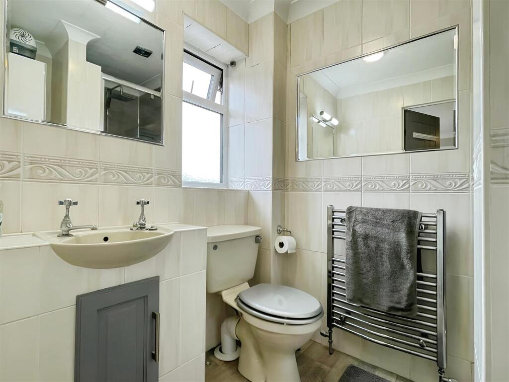 Ensuite