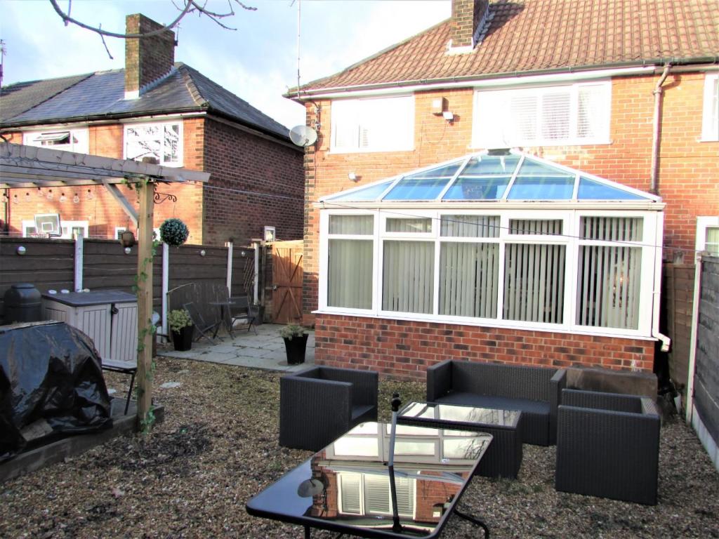 BoothHallRd42gdn2.JPG
