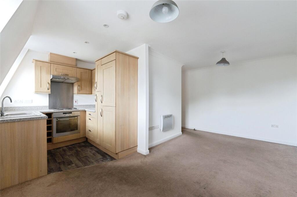 Kitchen/Louge