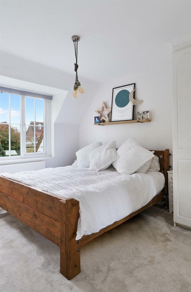 HOWARD CLOSE, 1 - (4)-2.jpg