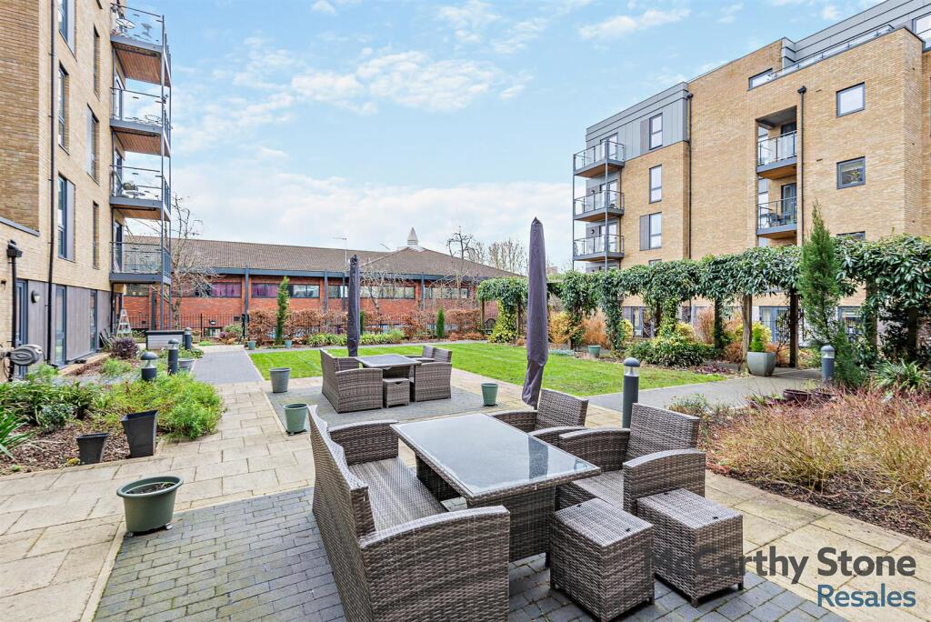 8635426-exterior03-800.jpg