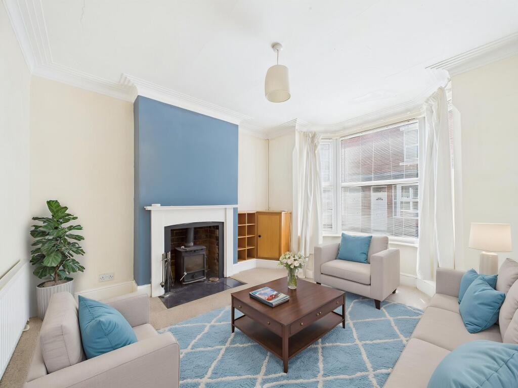 Lounge (Virtually Furnished)