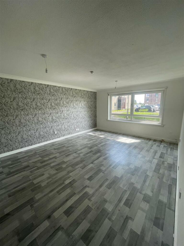 12 Ferryden Court Lounge.jpg