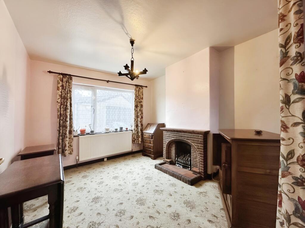 Sitting/Dining Room