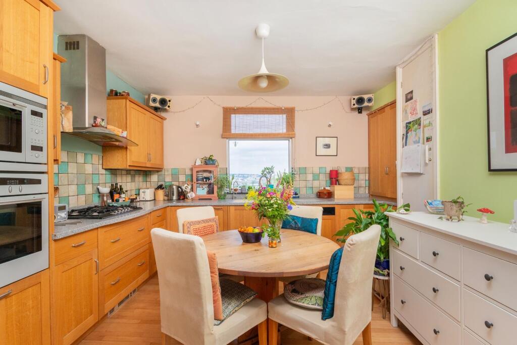 0V7STN - Kitchen Diner D.jpg