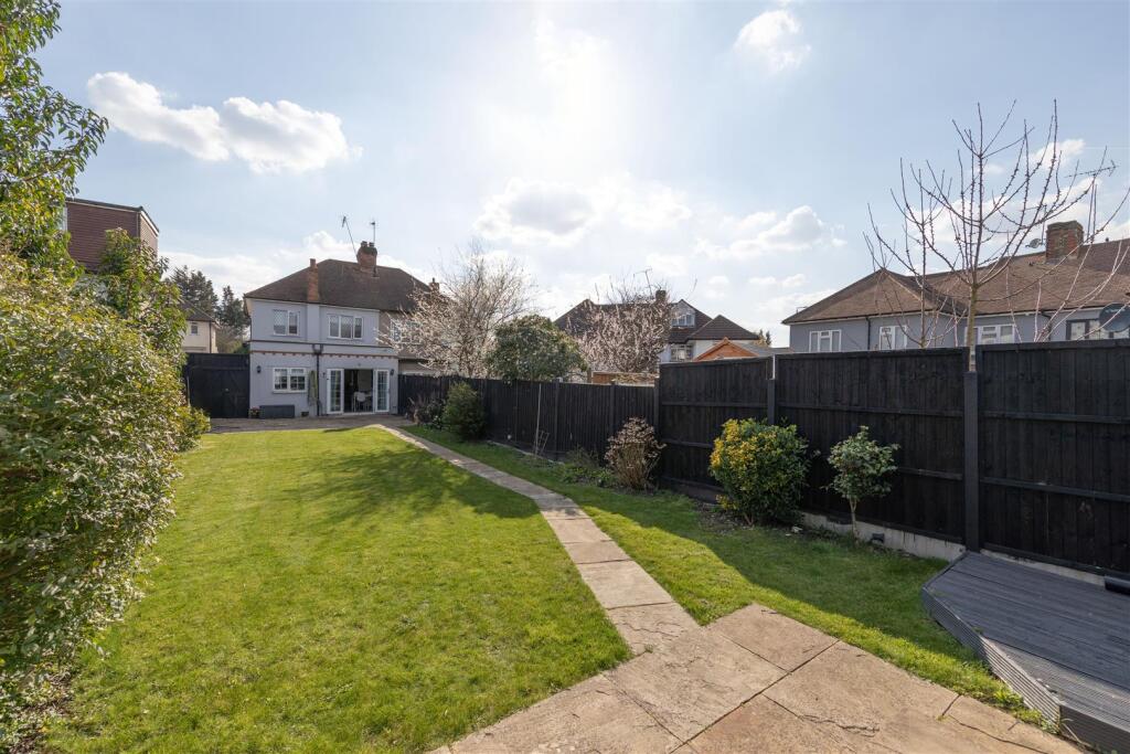 Amesbury Drive E4