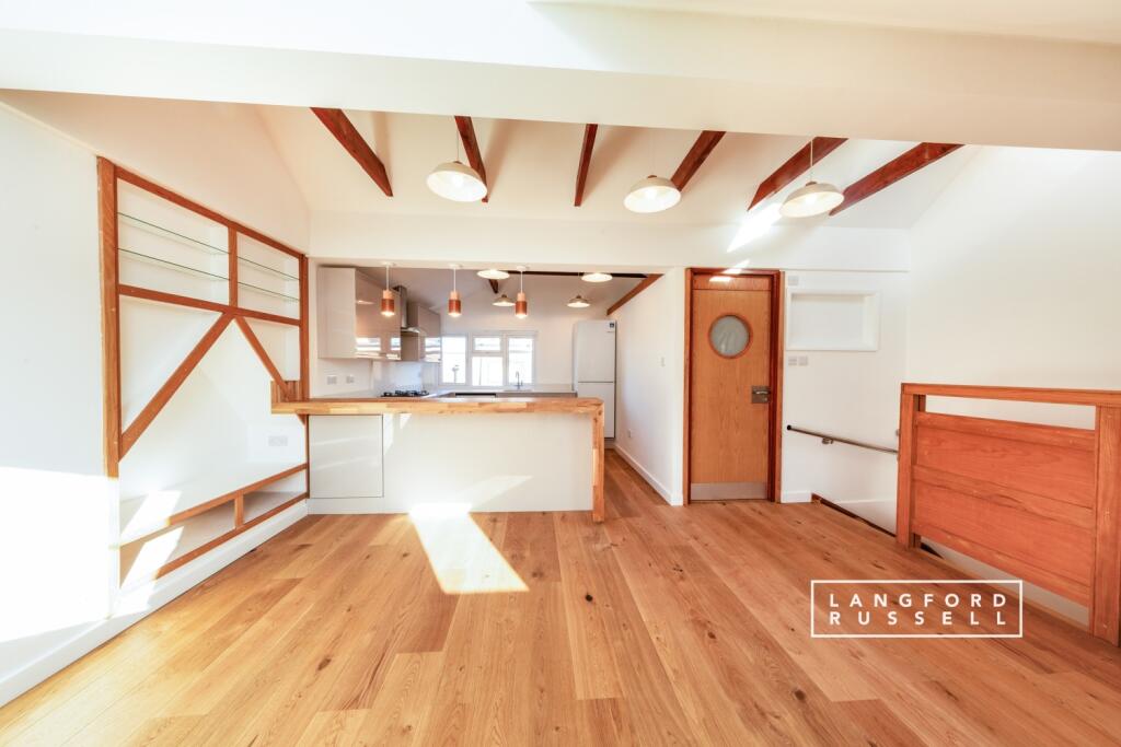Reception/Kitchen