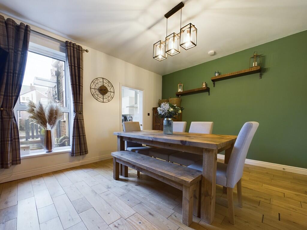 CAM04273G0-PR0076...