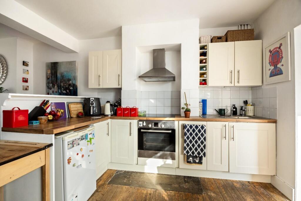 kitchen (1).jpg