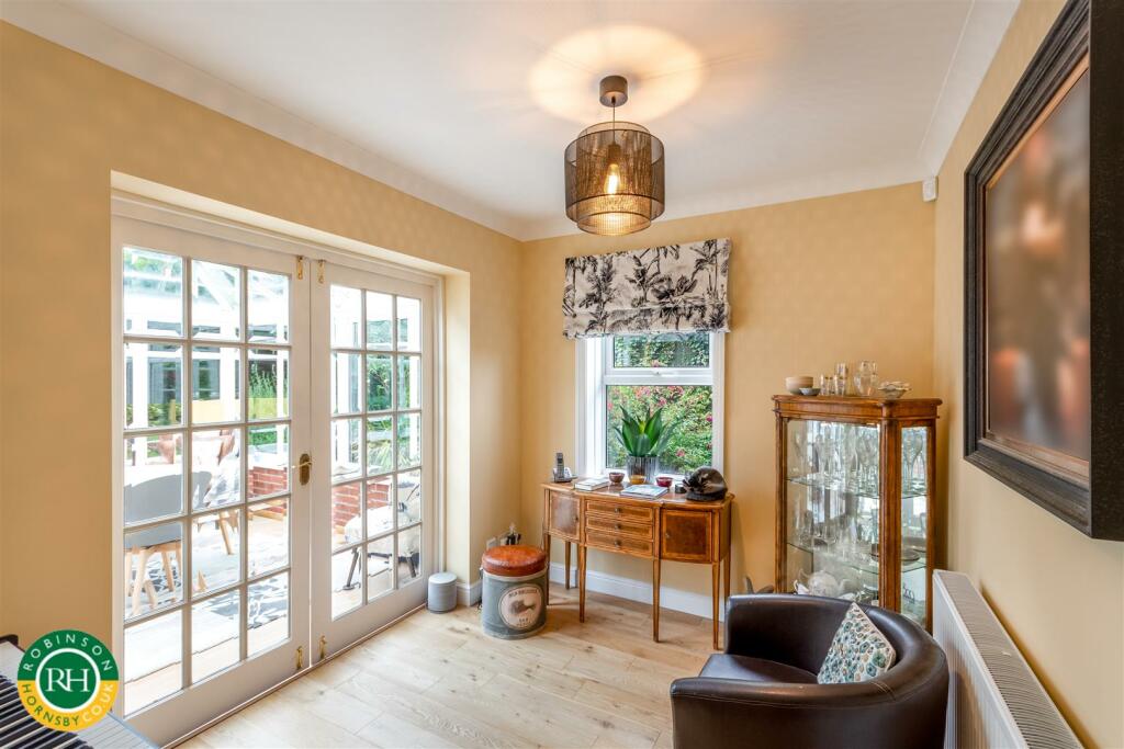 sitting room / study