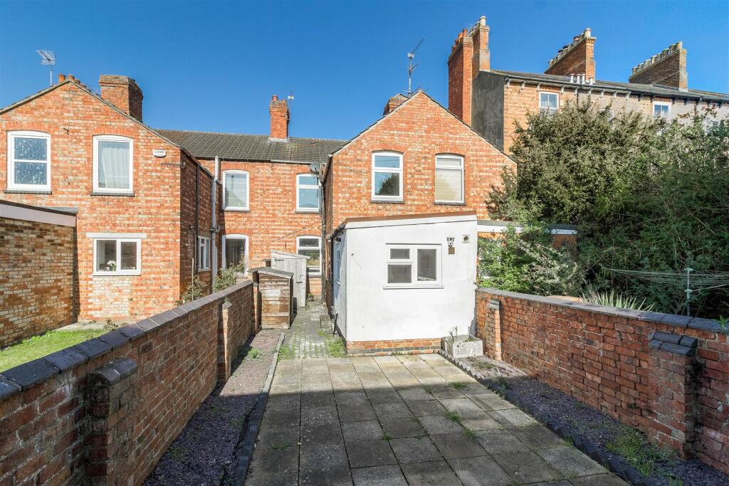 31 Hatton Park Road 015.jpg