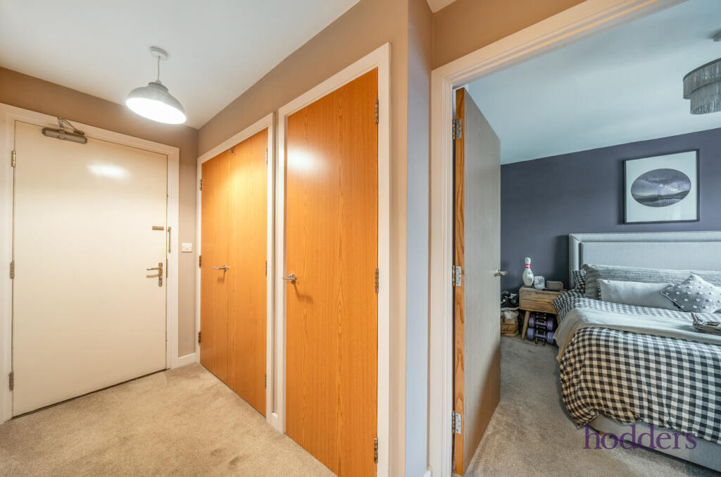 cbe17c0c-69bb-492...