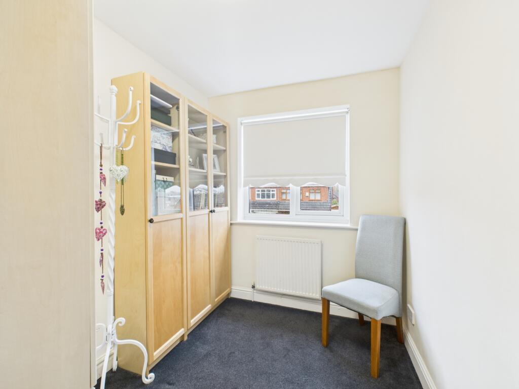 CAM03729G0-PR0197-STILL006