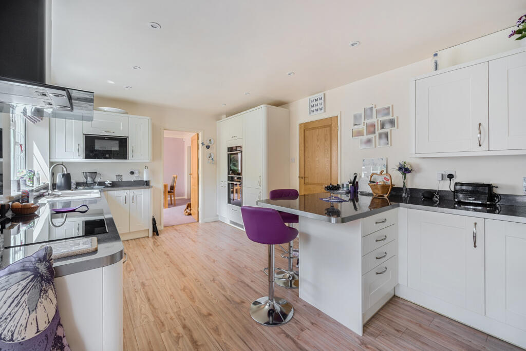 1326211-9-6877a02...