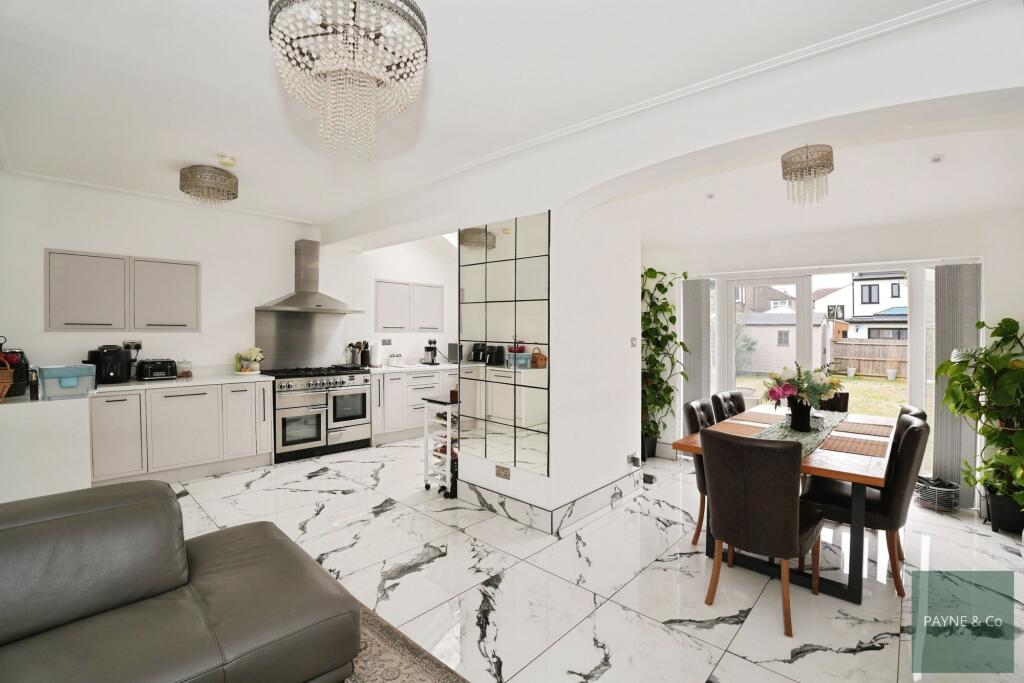 Kitchen Diner
