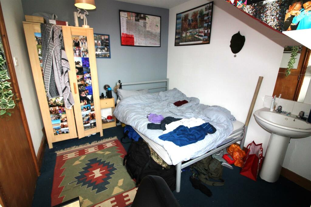 Bedroom 5