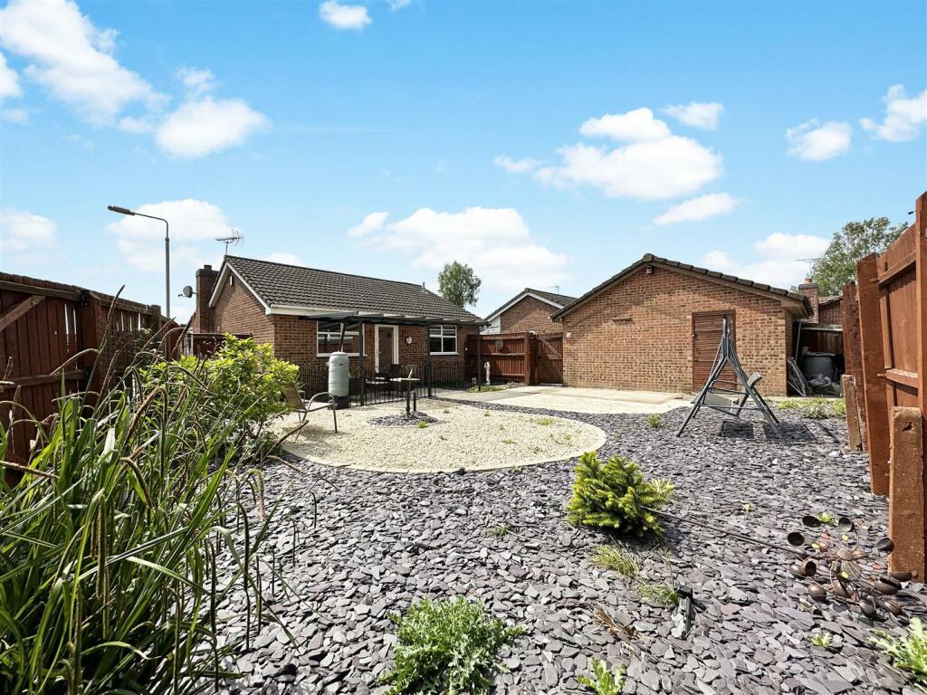 Well-Appointed Rear Aspect &amp; Garden 562