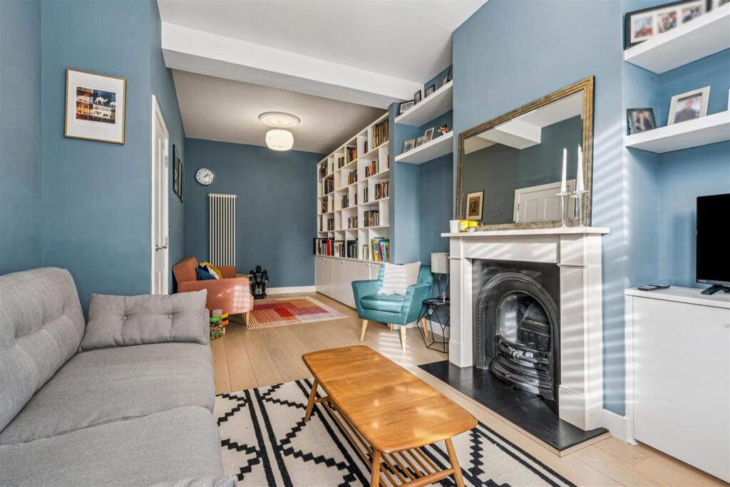 Saville Road, W4 - FOR SALE