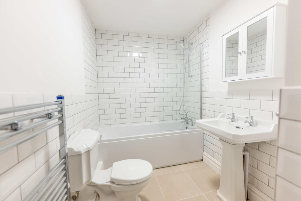 Flat 4 13-14-5