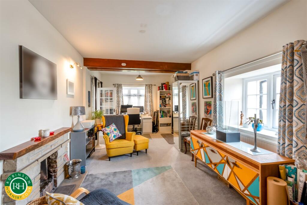 lounge (Blythgate)