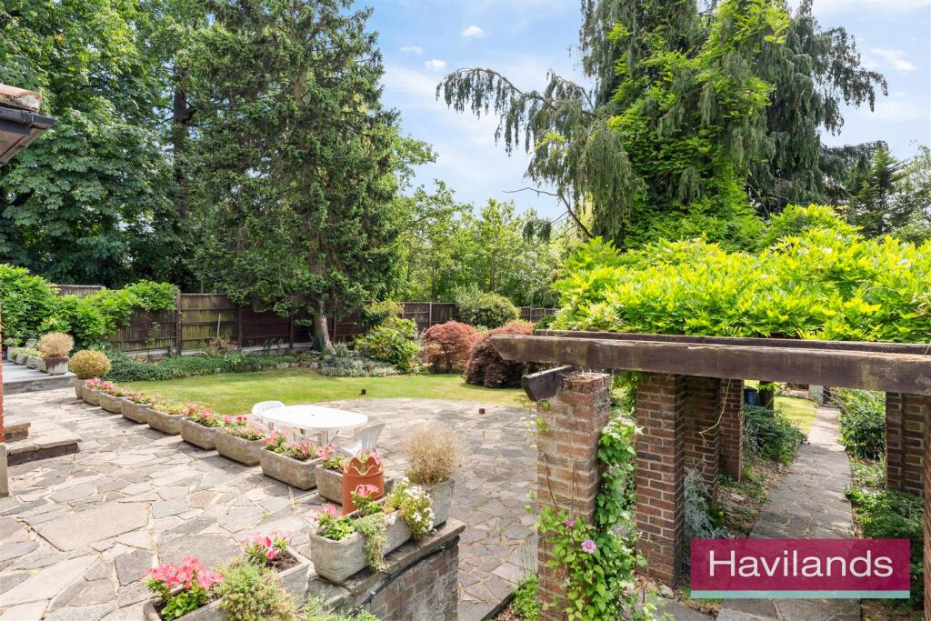 Elmscott Gardens-17.jpg