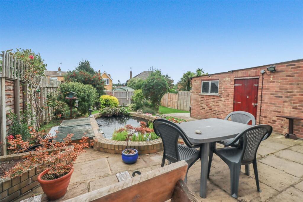 15 MERLIN WAY NEW OUTSIDE-2.jpg