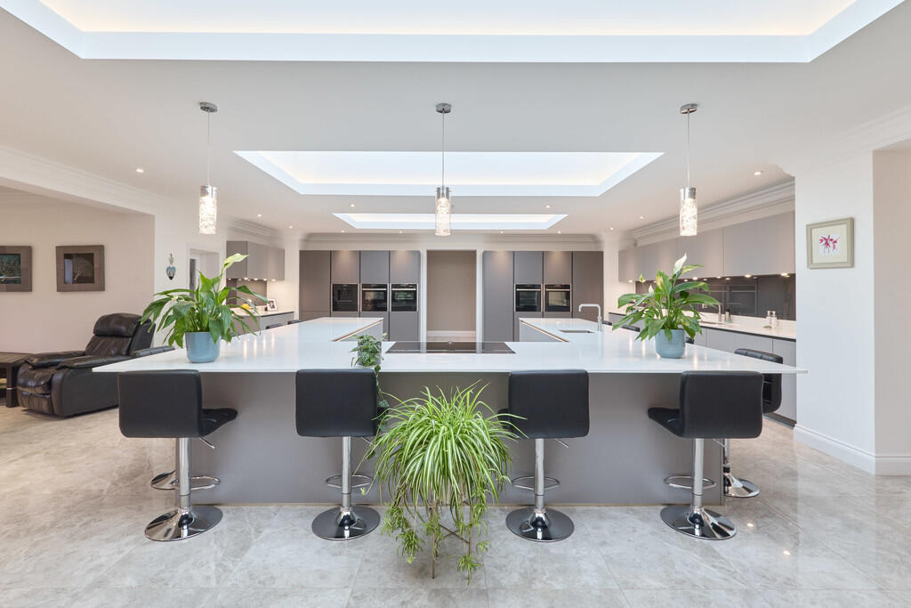 23 Worlington Roa...