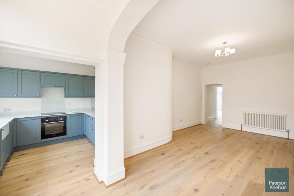 Living Room/Kitchen